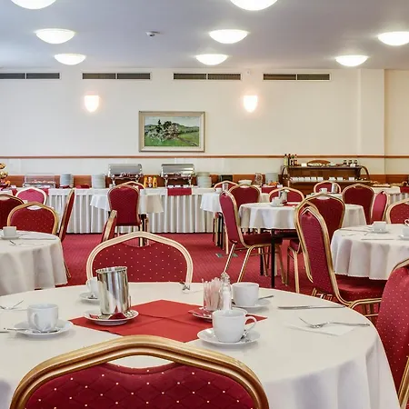 Western Vista Hotel 4*