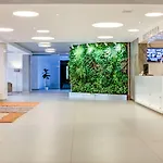 מלון Western Vista