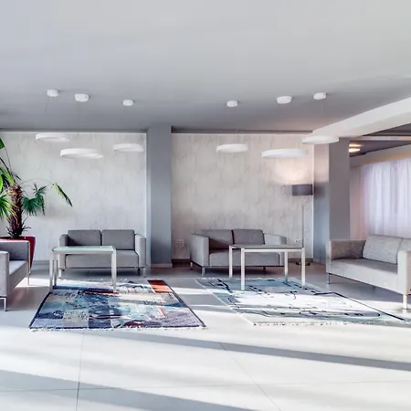 维斯塔贝斯特韦斯特酒店 4* 俄斯特拉发