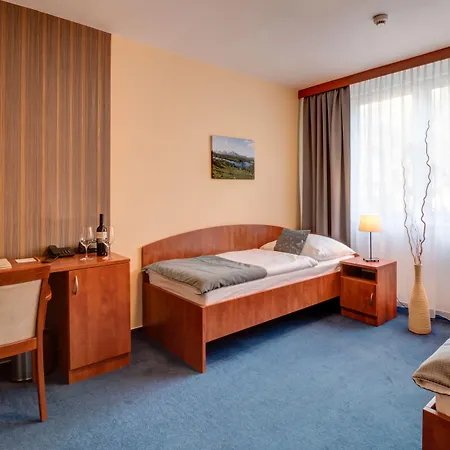 Western Vista 4*