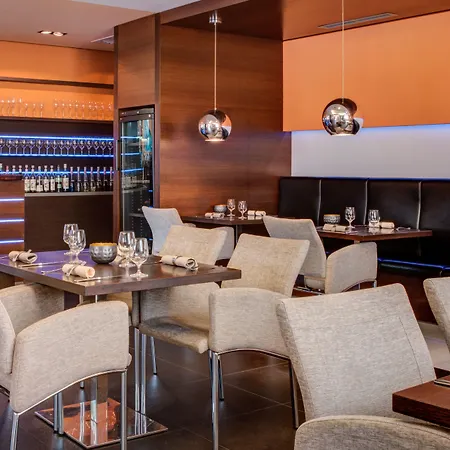 Western Vista Hotel 4*