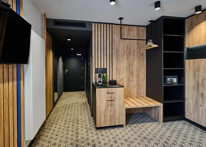 Western Vista Hotel 4*