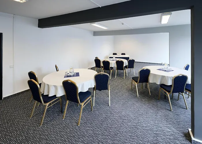 Western Vista Hotel 4*